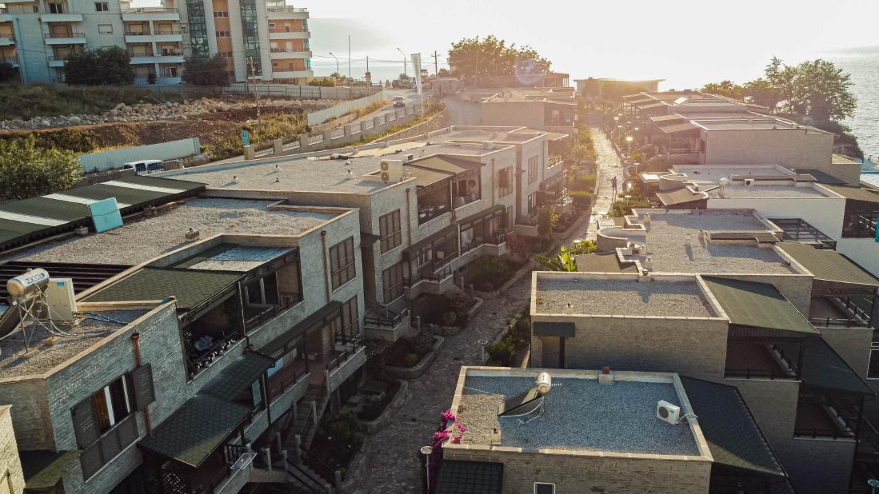 Villa Amos At Aquamarine Residence Vlorë Exterior foto